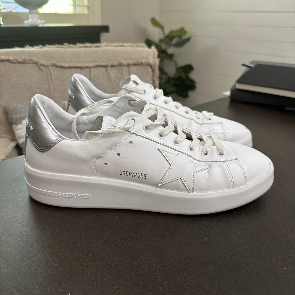 GOLDEN GOOSE
Men's Pure Star Leather Upper And Star Laminated Heel White Silver